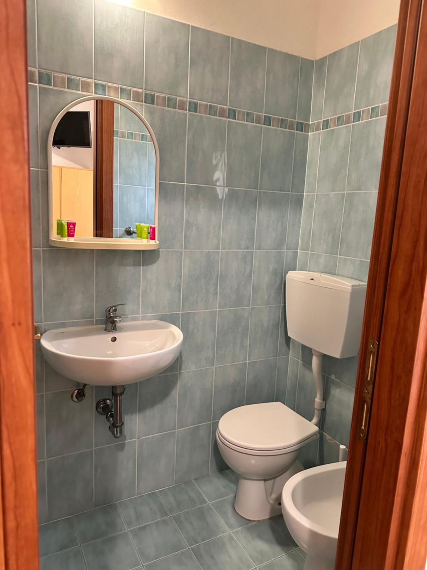 Hotel Enna Ріміні Екстер'єр фото