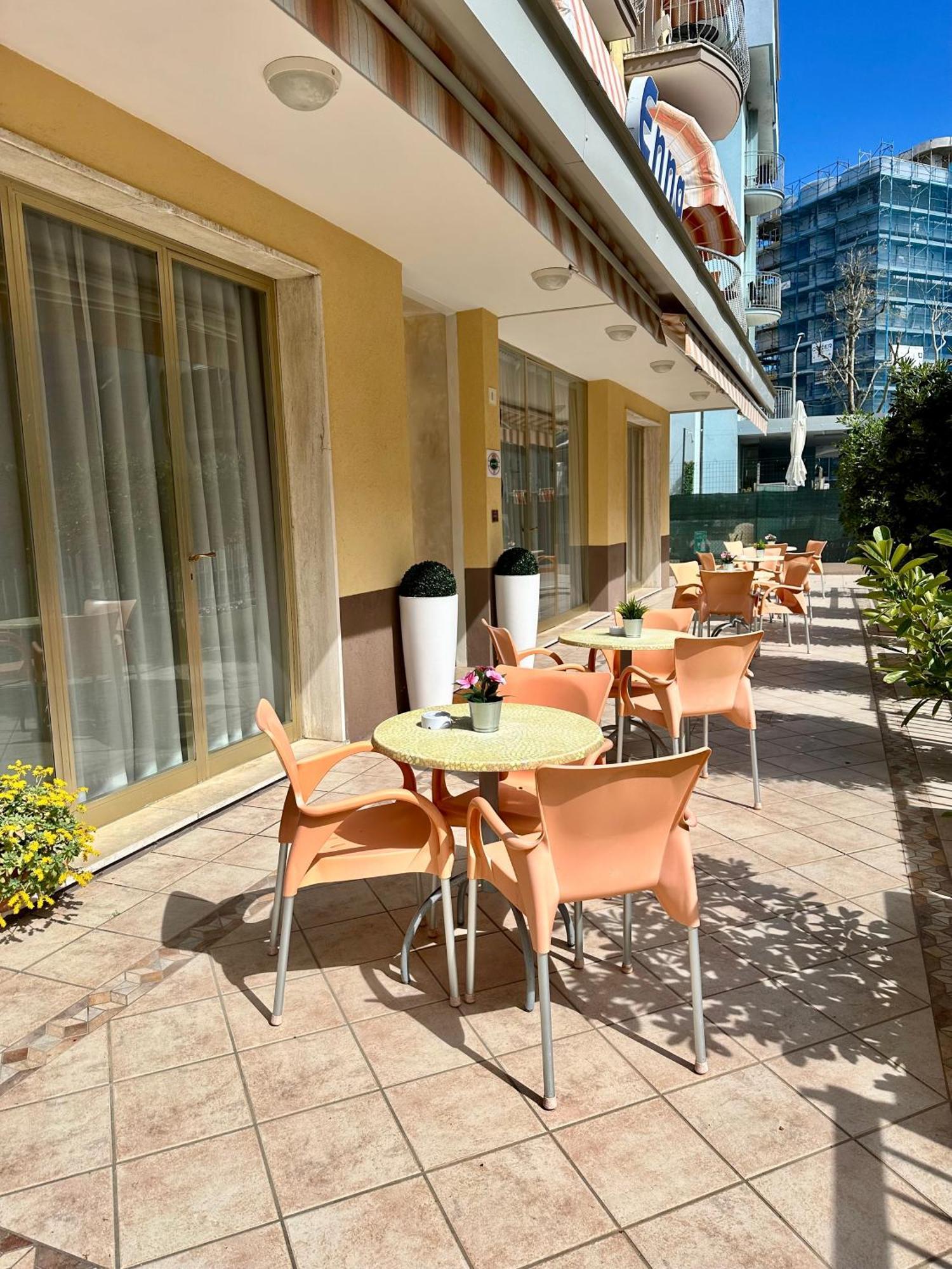 Hotel Enna Ріміні Екстер'єр фото